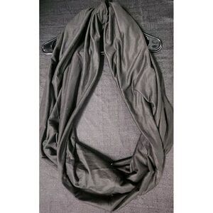 Beyond Yoga Pocket‎ Infinity Scarf Black Zipper Pocket Stretch NWOT Super Soft